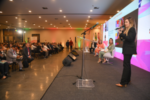 Conselheira do TCE-PB apresenta resultados do Pacto Paraibano pela Primeira Infância em debate nacional