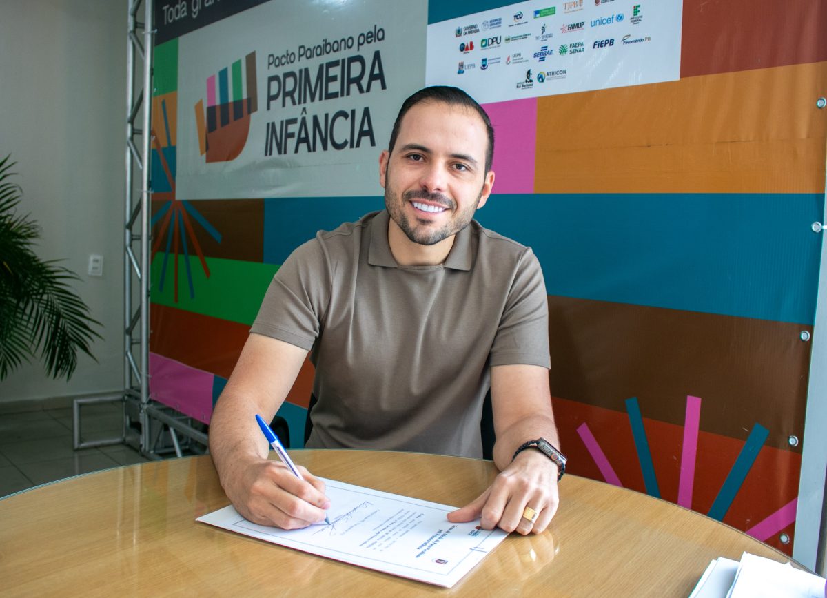 Prefeito de Paulista - Lucas Pereira