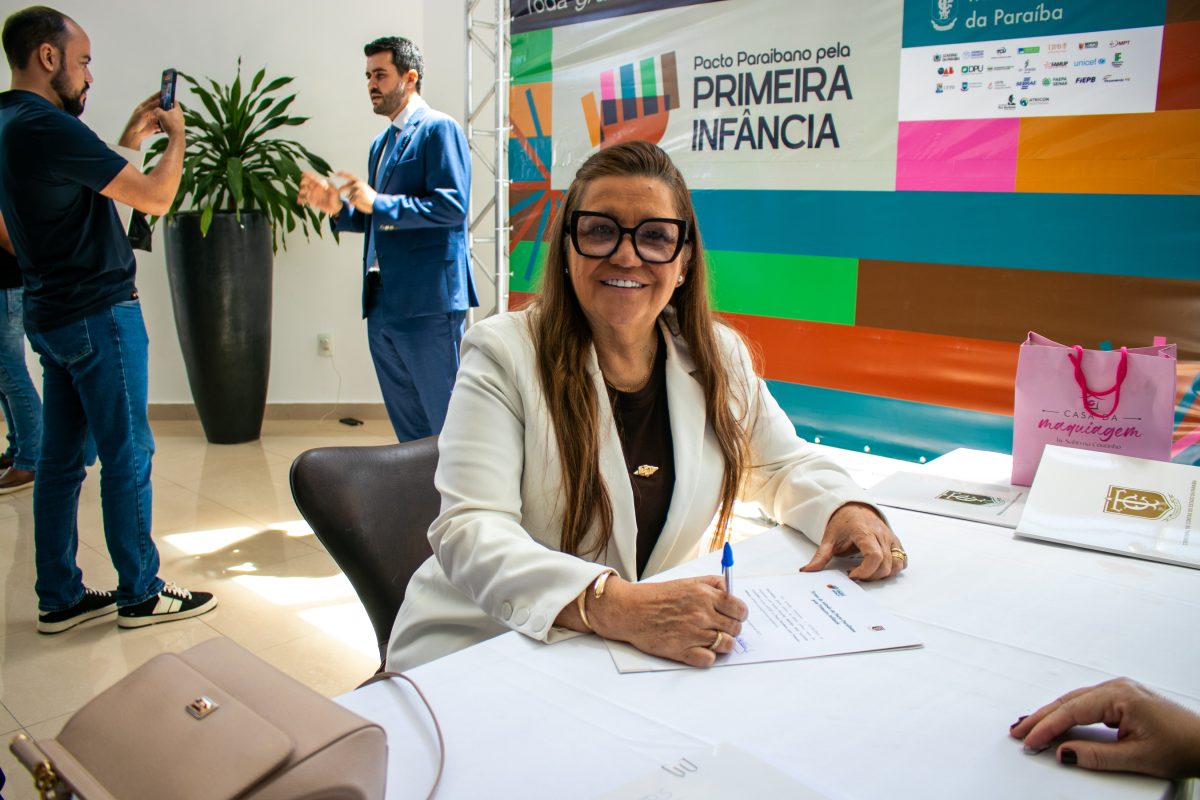 Prefeita de Pocinhos - Eliane Moura dos Santos Galdino