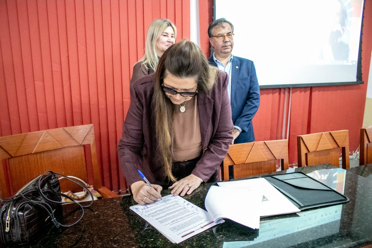 Prefeita de Pocinhos - Eliane Moura dos Santos Galdino