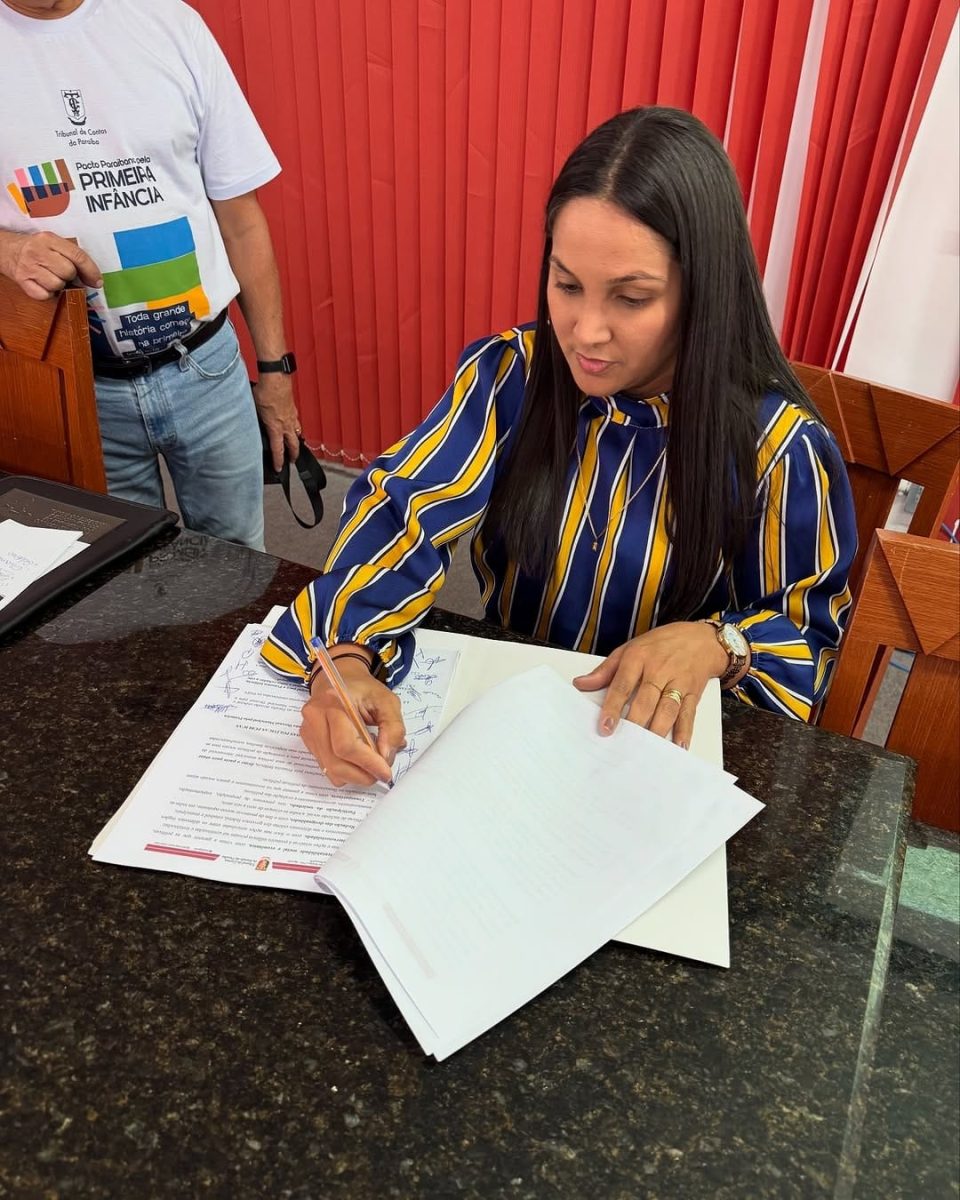 Prefeita de São José do Brejo de Cruz - Kledyanne Cristina da Silva Gomes