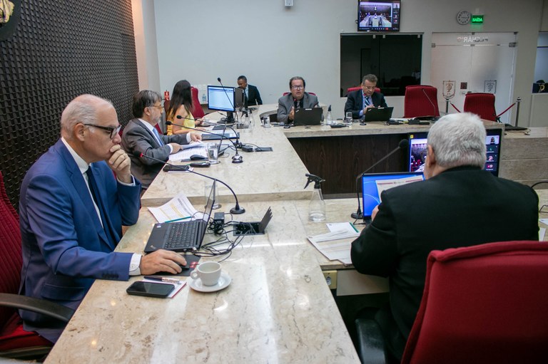 Gastos sem comprovação documental acarretam a gestor de Cacimba de Areia débitos de R$ 300 mil