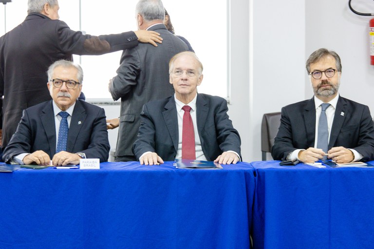 Conselheiros do TCE-PB participam do 3º Encontro de Entidades de Controle Público do Mercosul em Foz