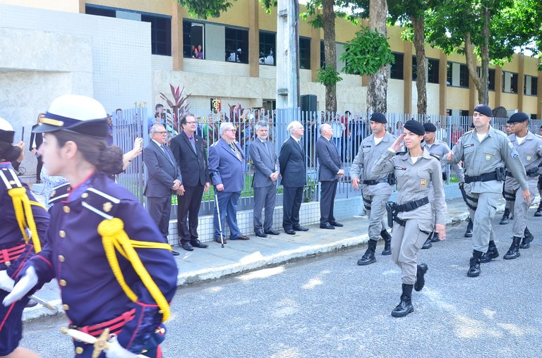 TCE celebra 52 anos com cerimônia em que servidores foram os grandes homenageados