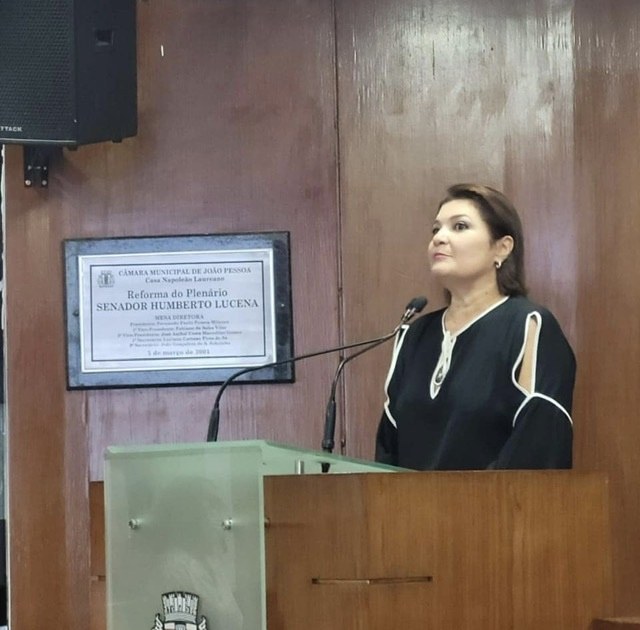 Procuradora do MPC explica que controle interno e diálogo devem ser aliados no enfrentamento à corrupção