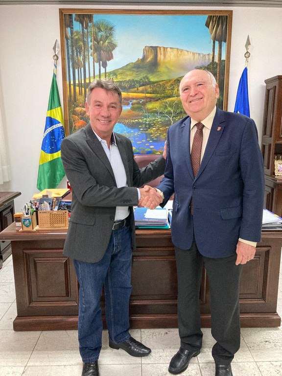 Presidente do TCE-PB é recebido pelo governador de Roraima