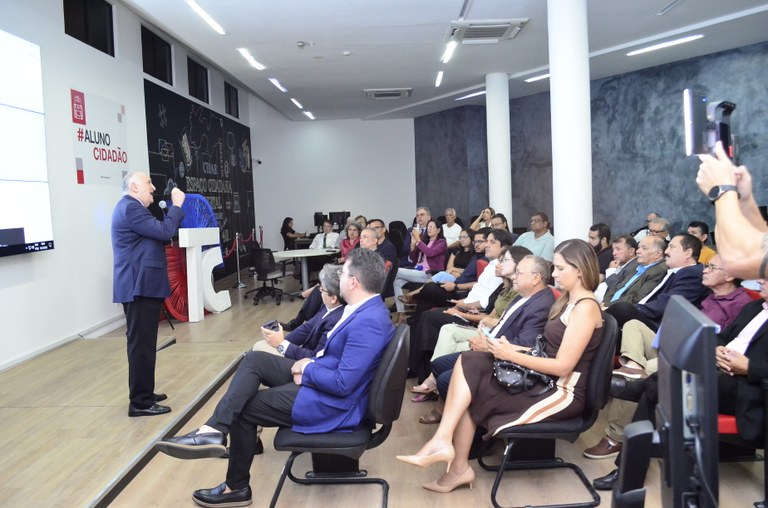 Imprensa é apresentada ao Observatório de Dados durante café da manhã oferecido pelo TCE