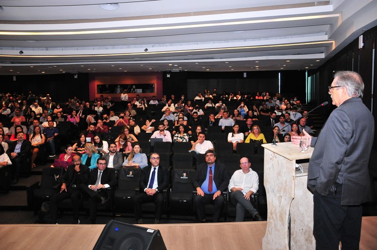 Presidente do TCE-PB abre seminário de Controle Interno e destaca as auditorias coordenadas e ferramentas de controle