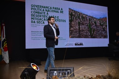 Seminário debate governança, políticas públicas e energias renováveis na convivência com a região da Caatinga