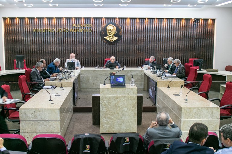 Segunda Câmara do TCE aprova contas de quatro Institutos de Previdência e uma Câmara de Vereadores