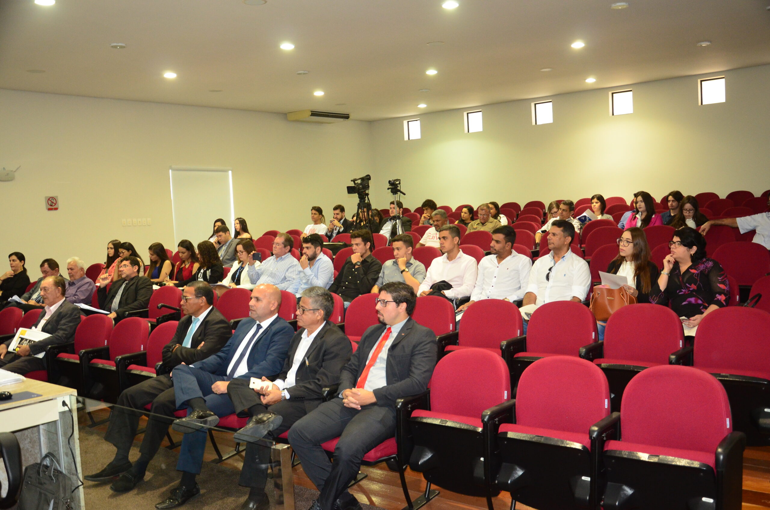 Alunos de direito da Unifacisa conhecem ferramentas de controle externo desenvolvidas pelo TCE-PB