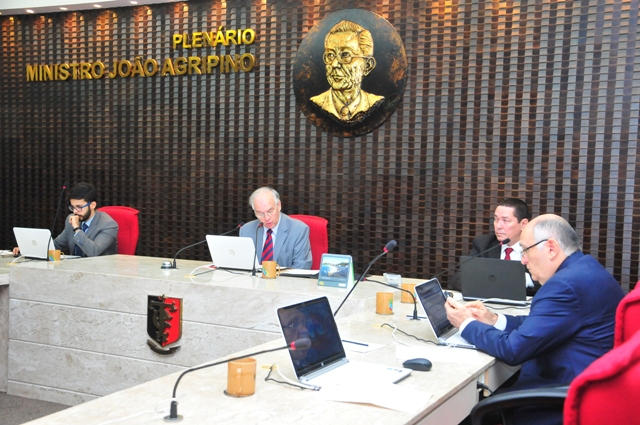 Nota de pesar: TCE lamenta falecimento da senhora Maria das Neves Pessoa, mãe de Carlos Aquino