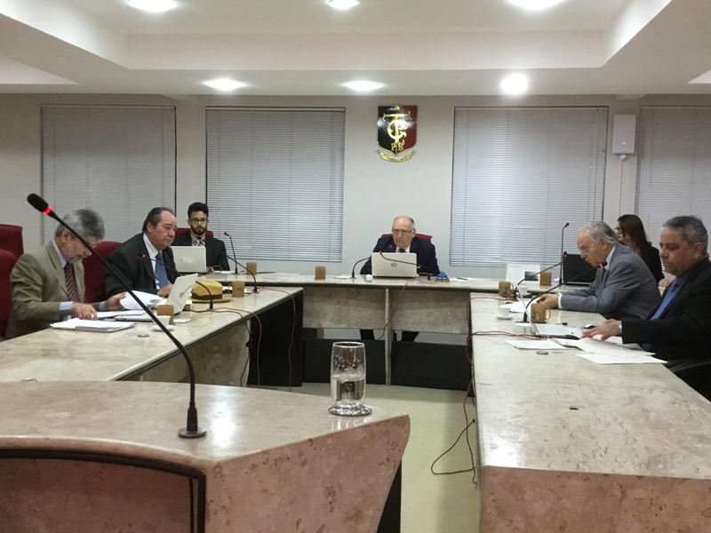 2ª Câmara julga irregular inexigibilidade para recuperar créditos do Fundeb e aprova licitação para medicamentos