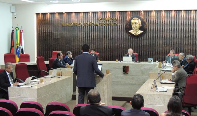 TCE constata superfaturamento em contrato da Cruz Vermelha com empresa e aprova contas de prefeituras