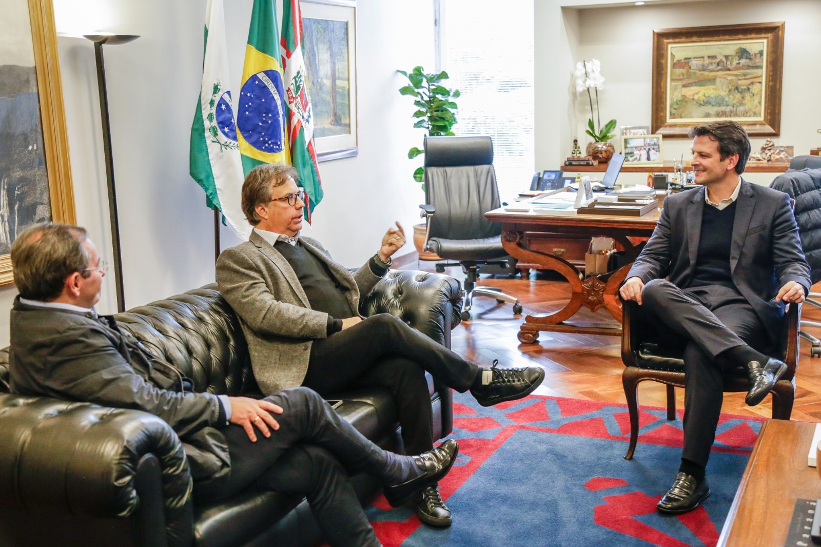 Presidente do TCE-PB discute estratégias para cidades inteligentes em encontro com prefeito de Curitiba