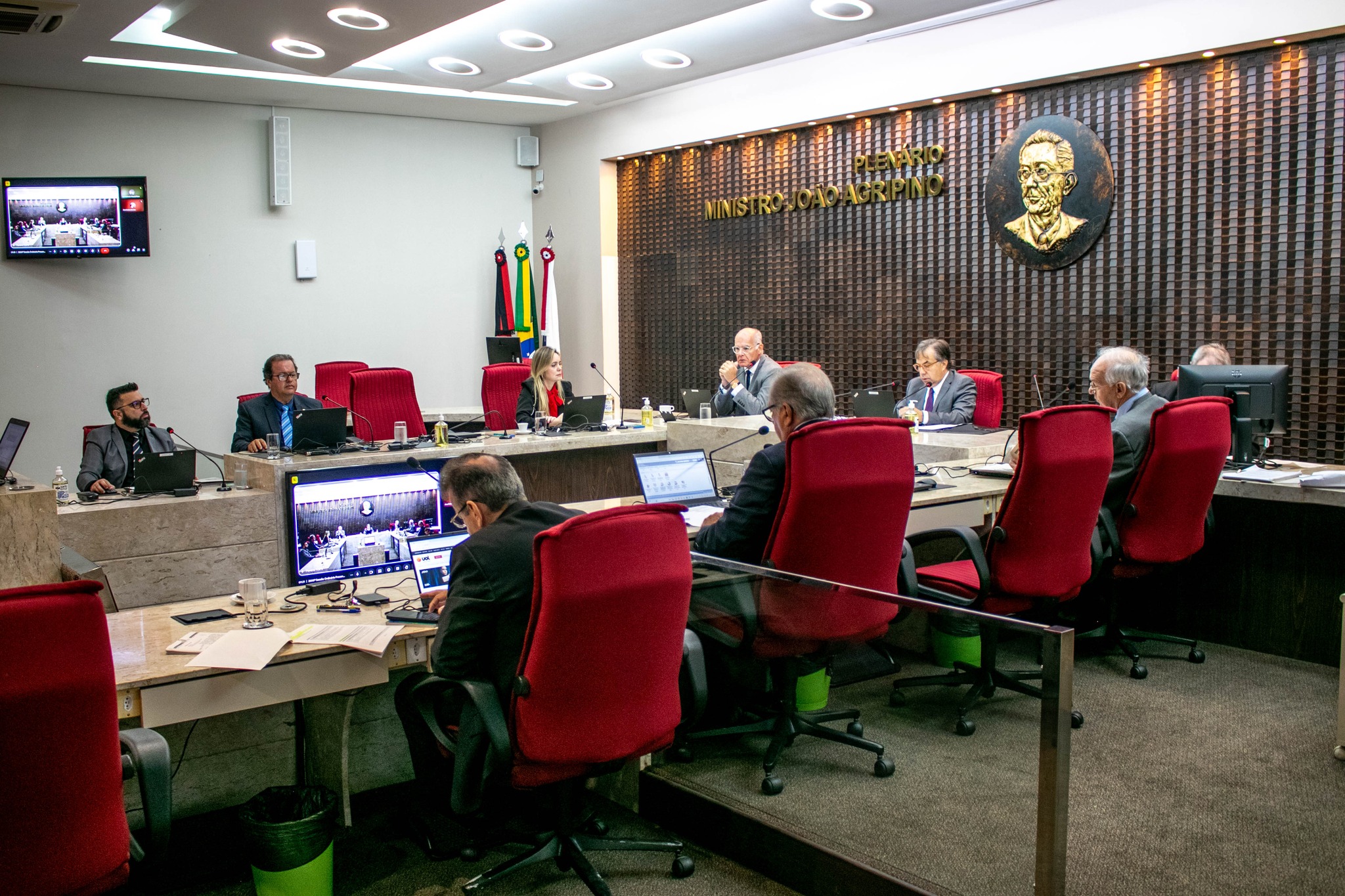 TCEPB aprecia recursos e julga regulares as contas de Secretaria de Estado e mais três prefeituras municipais