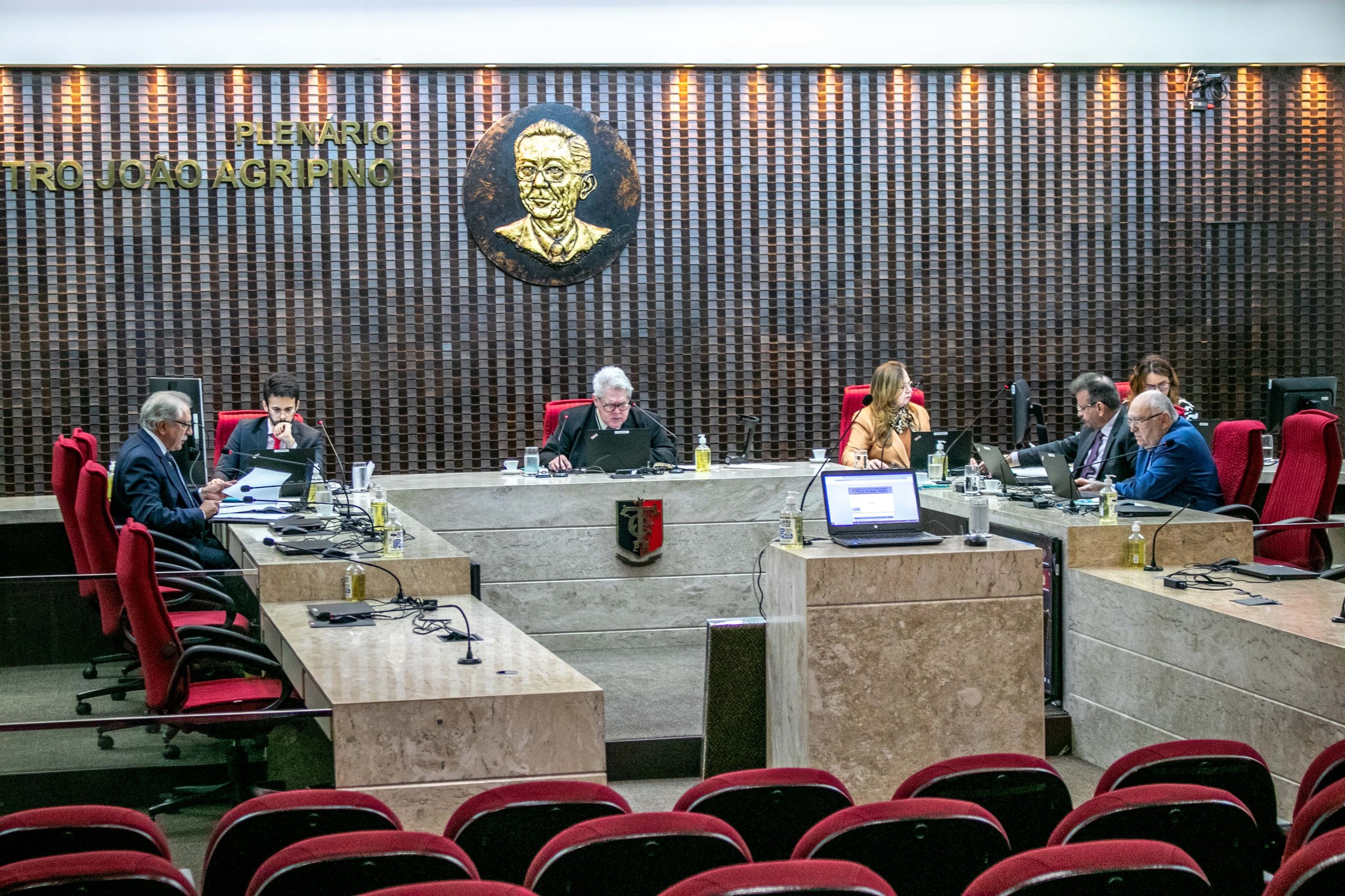 Colegiado do TCE-PB aprova contas da Câmara de Duas Estradas e do Instituto de Previdência de Campina Grande