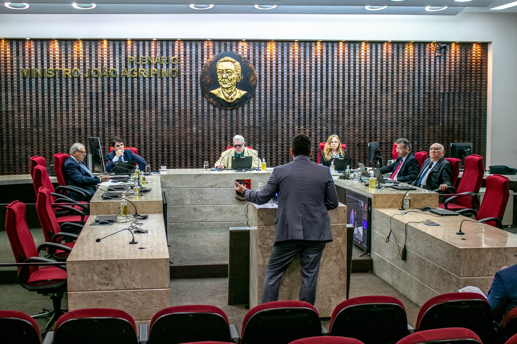 Nove Câmaras Municipais têm suas contas aprovadas em sessão da 1ª Câmara do TCE
