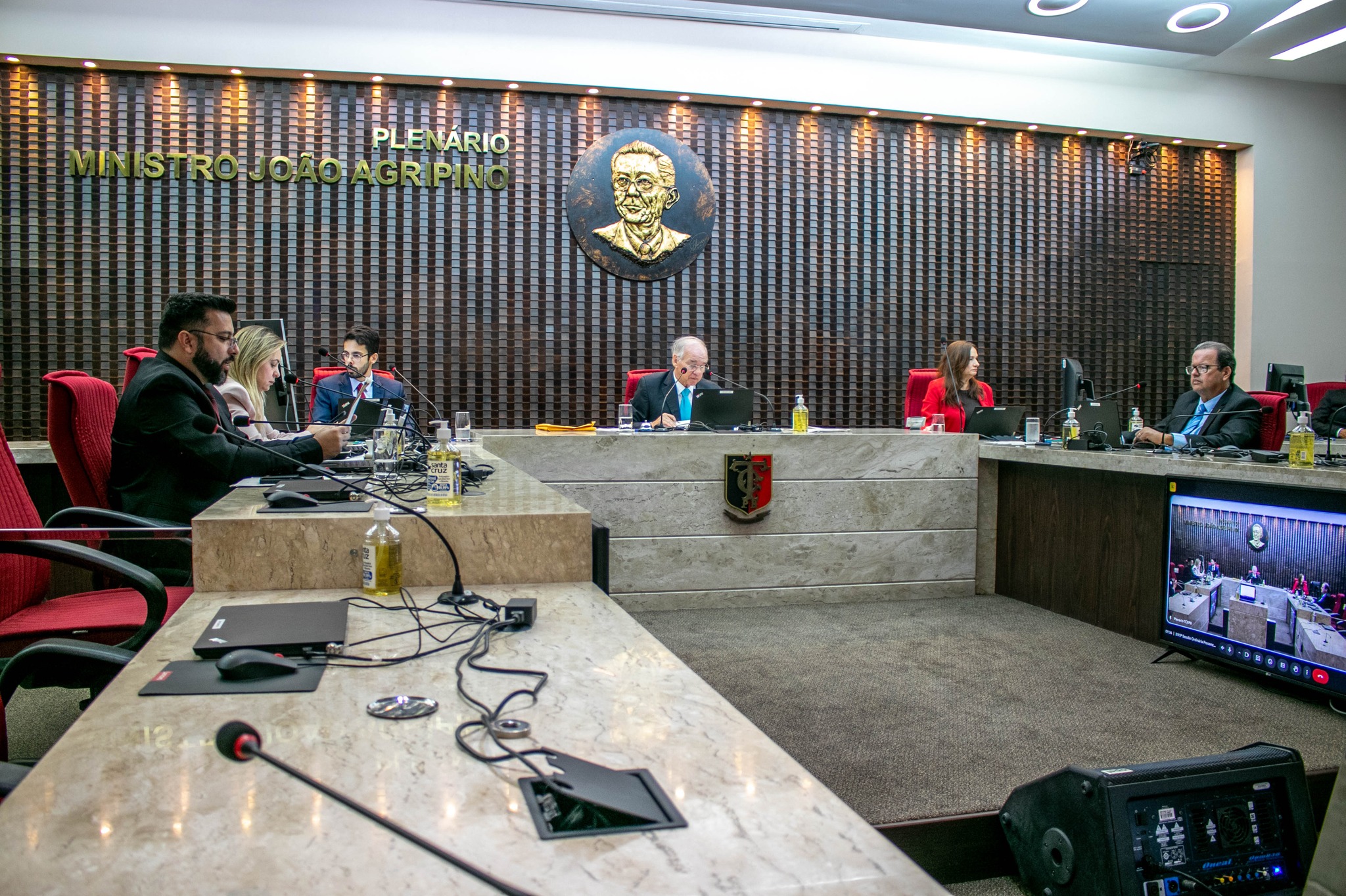 Aprovadas as contas de quatro Câmaras Municipais mas em Aparecida vereadores vão devolver dinheiro