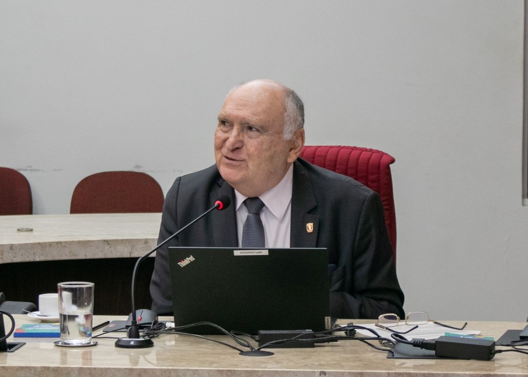 Conselheiro Nominando Diniz coordenará Comissão para reestruturação do quadro de pessoal do Estado