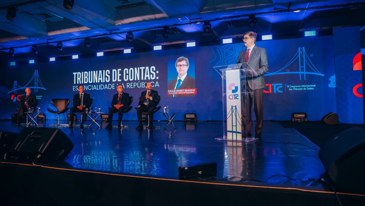 TCE-PB integra a abertura do IV Congresso Internacional dos Tribunais de Contas, em Florianópolis