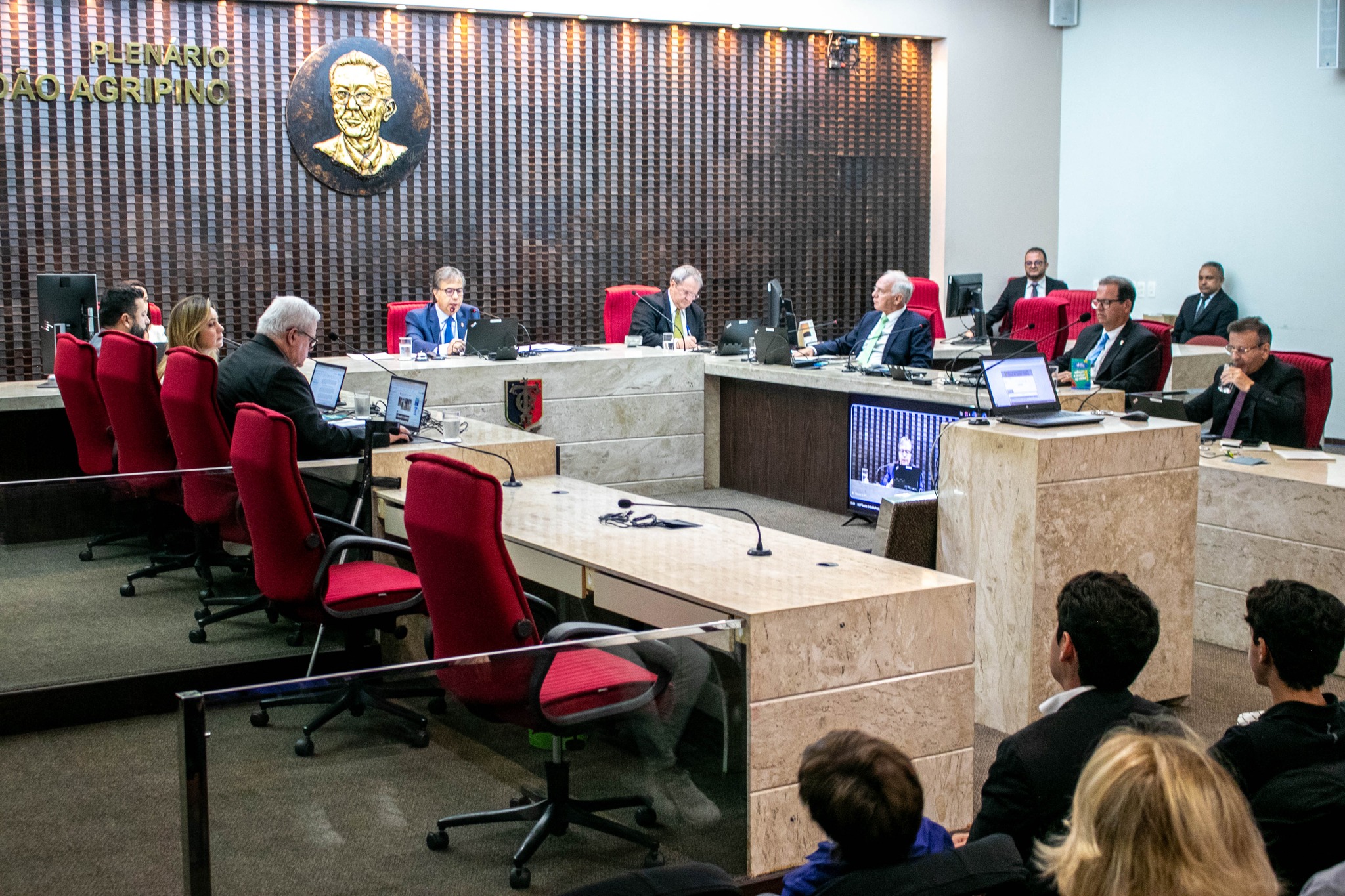 Pleno do TCE aprecia recursos, aprova as contas de Bananeiras e rejeita as do município de Uiraúna
