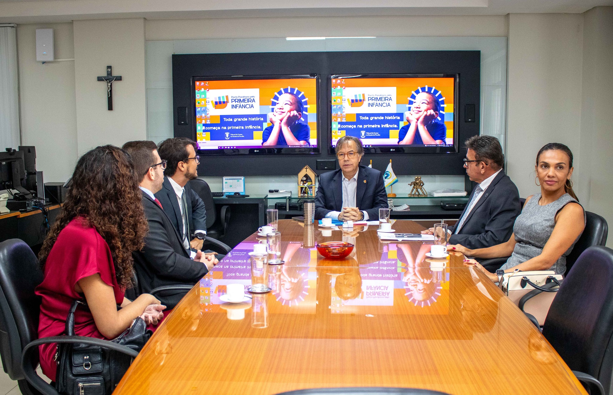 Presidente do TCE-PB recebe convite da OAB-PB para simpósio sobre advocacia pública