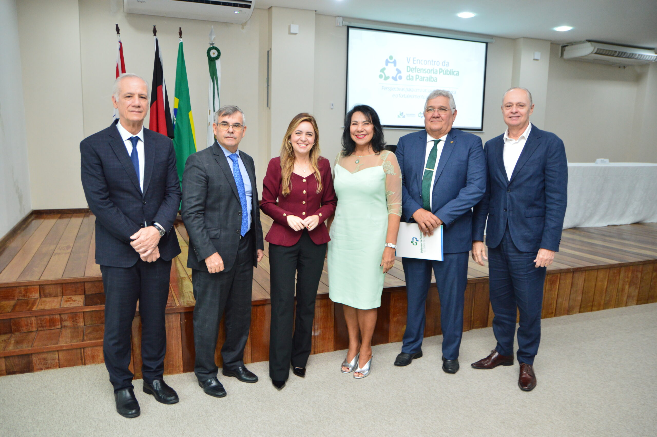 Conselheira Alanna Galdino Vieira representa o TCE-PB na abertura do V Encontro da Defensoria Pública da Paraíba