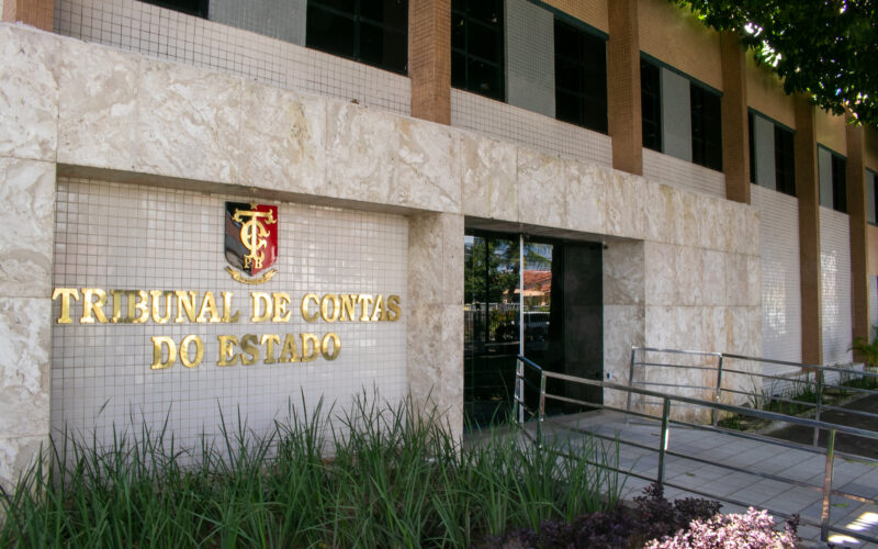TCE adia reunião do Pleno em virtude de seminário nacional e processos ficam agendados para próxima sessão
