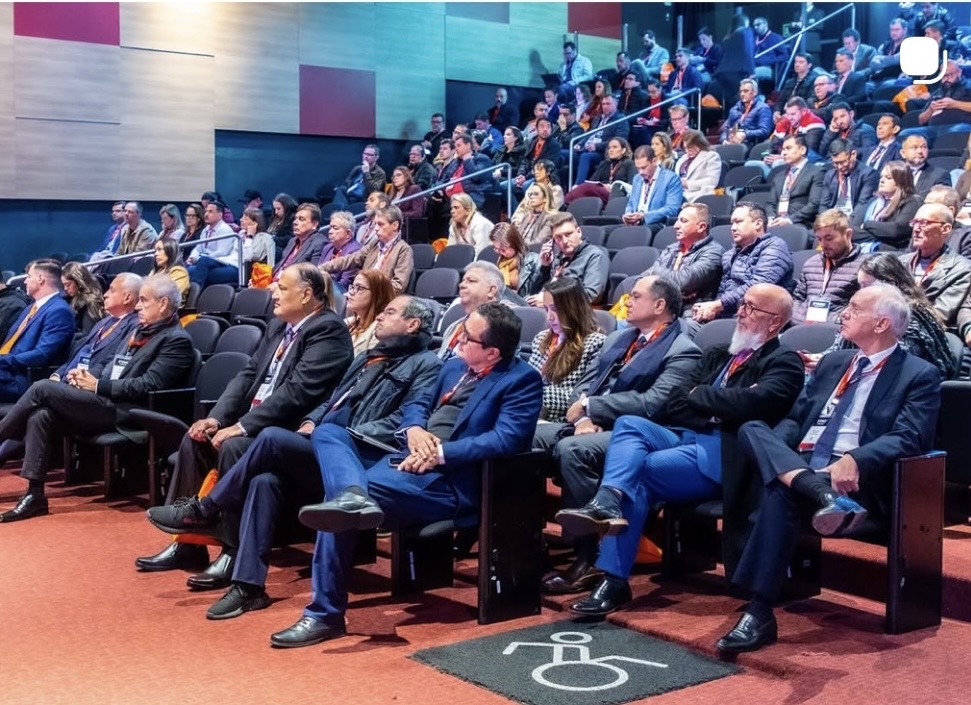 Conselheiro Arnóbio Viana representa o TCE-PB no 5º CNC