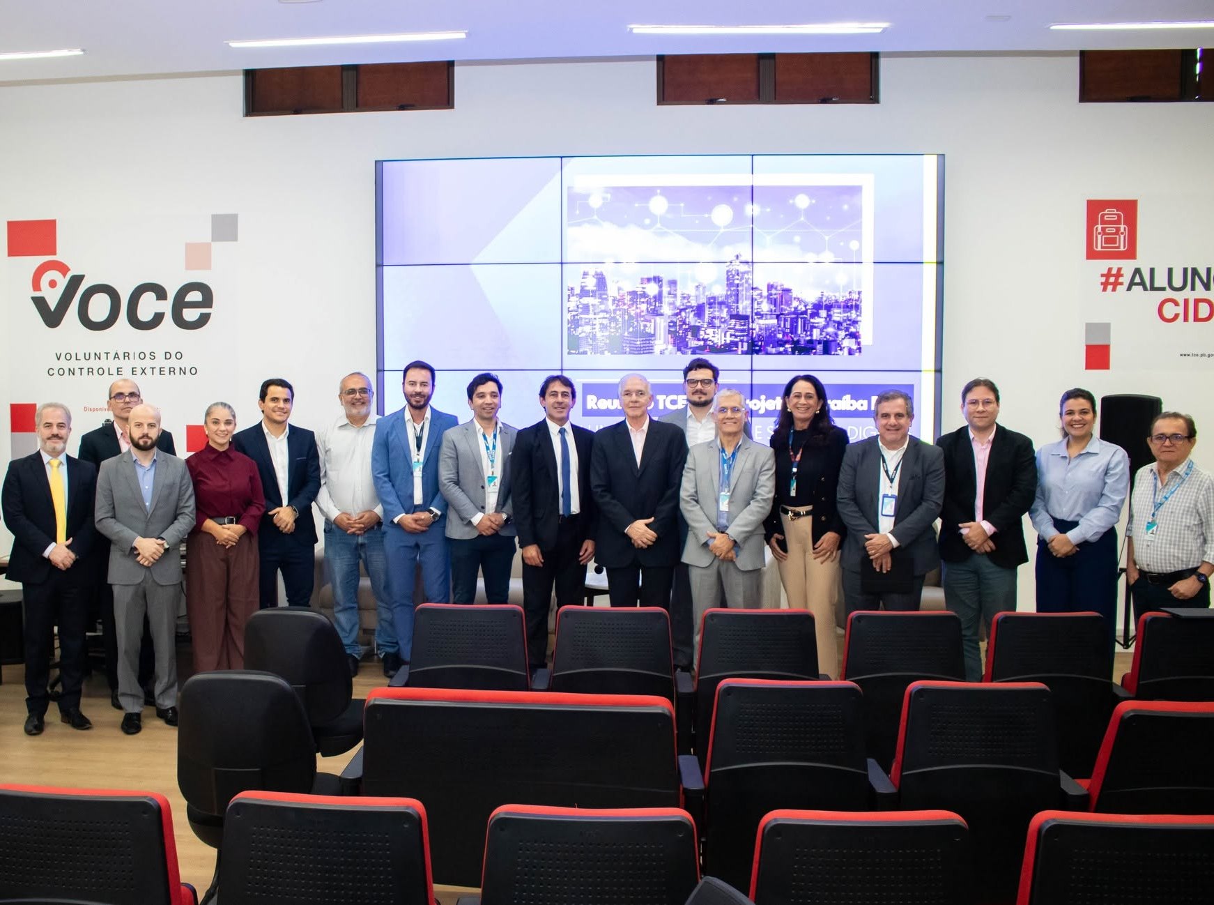 TCE-PB conhece projetos de PPP para modernização da iluminação pública e implantação de cidades inteligentes
