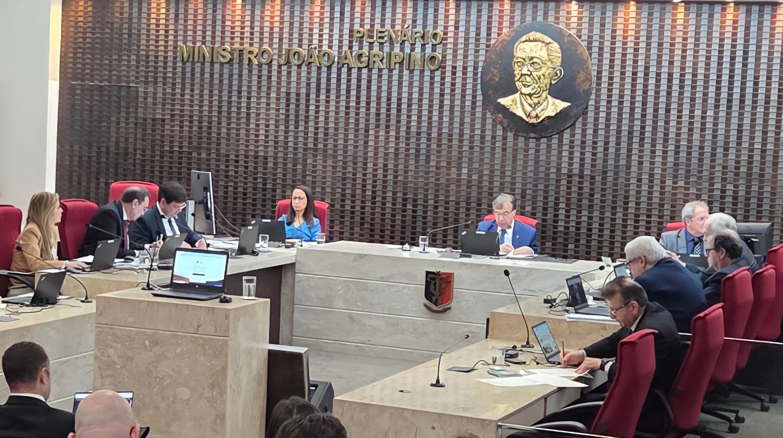 TCE rejeita contas de prefeituras pela falta de repasse à Previdência de descontos nos salários dos servidores